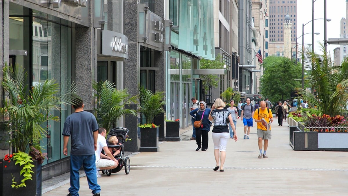 Magnificent Mile - “dặm đường tuyệt đẹp” nằm trên đại lộ Michigan