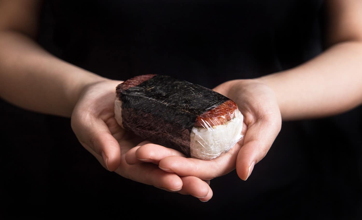 Hướng dẫn chế biến món Spam musubi